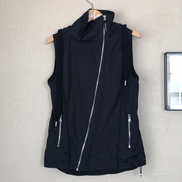 REI Tops - Mondetta black vest NWOT